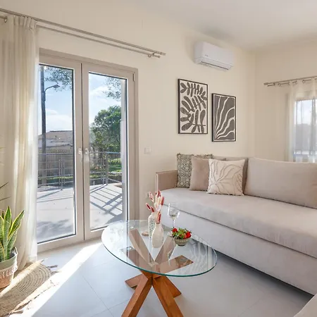 Apartment Olithos 2